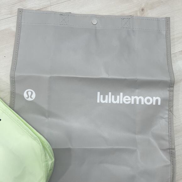 Lululemon Lot of 2 Large and Medium Reusable Shopping Tote Lunch Bags Gray Green - Picture 3 of 9